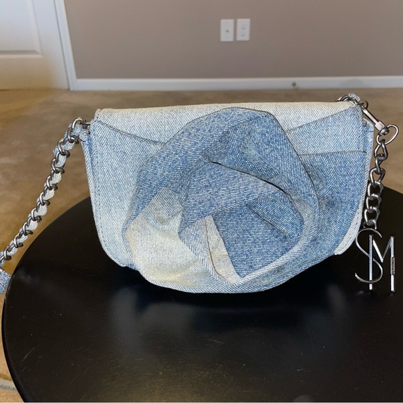 Steve Madden Denim 3D Rose Crossbody Purse - Picture 2 of 6